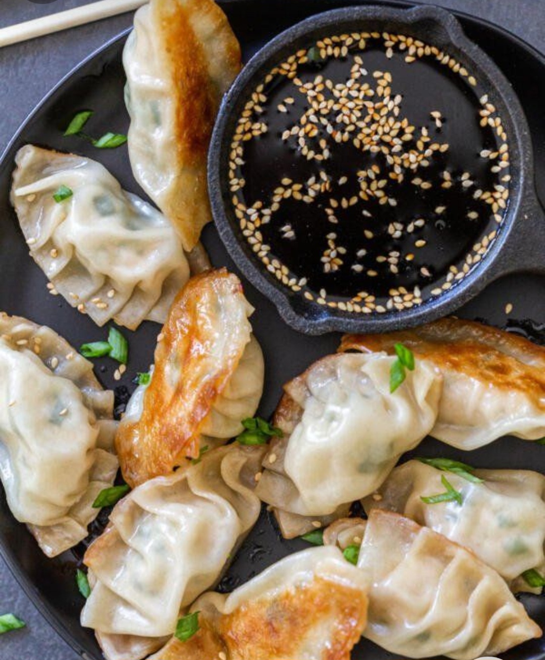 Dumplings (Chicken or Beef) with chilli sauce