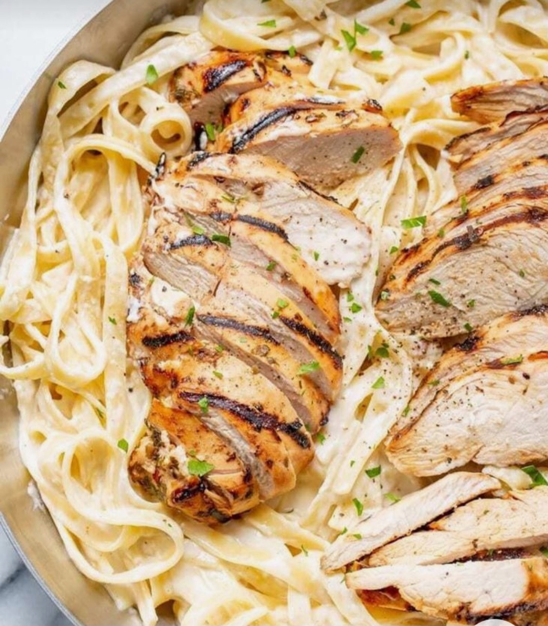Linguini – Cajun Chicken and White Sauce